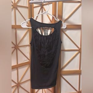 Spooky black skull tank 🖤